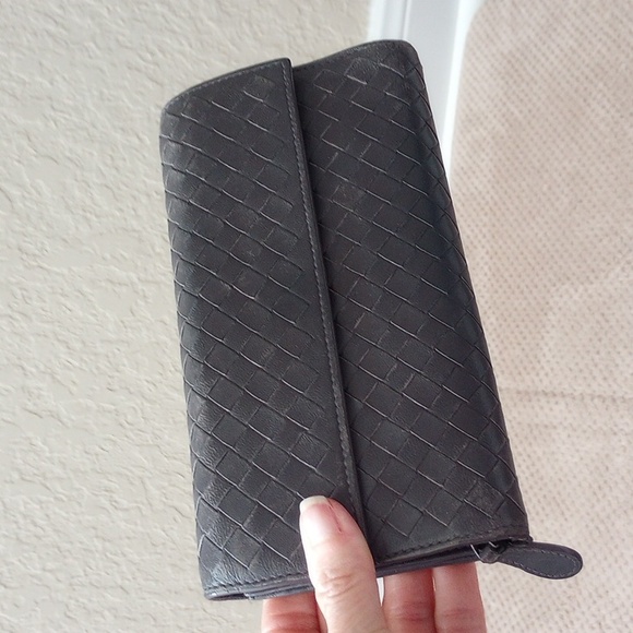 Bottega Veneta Intrecciato Leather Continental Wallet - Picture 11 of 11